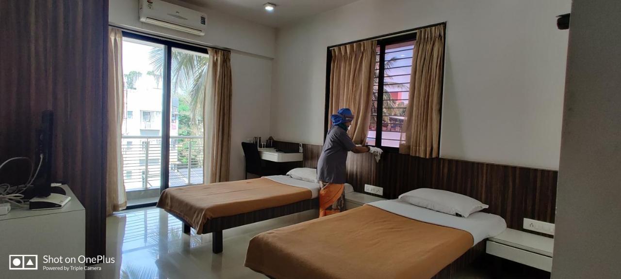 Aashiyana Inn นาสิก ภายนอก รูปภาพ